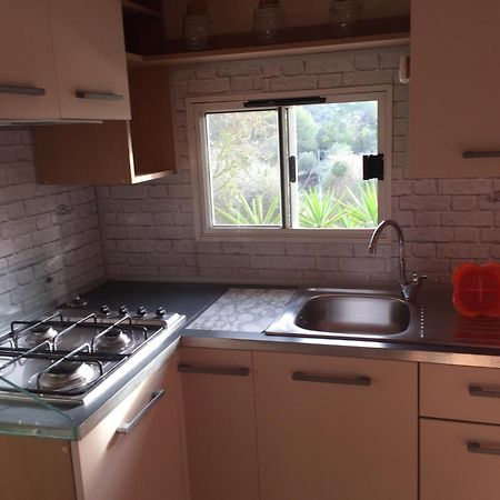 Camping Edy Diano Marina Bagian luar foto