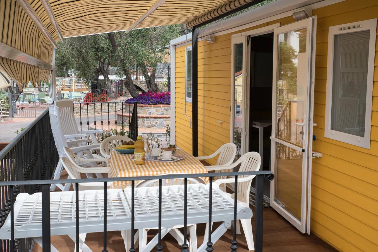 Camping Edy Diano Marina Bagian luar foto