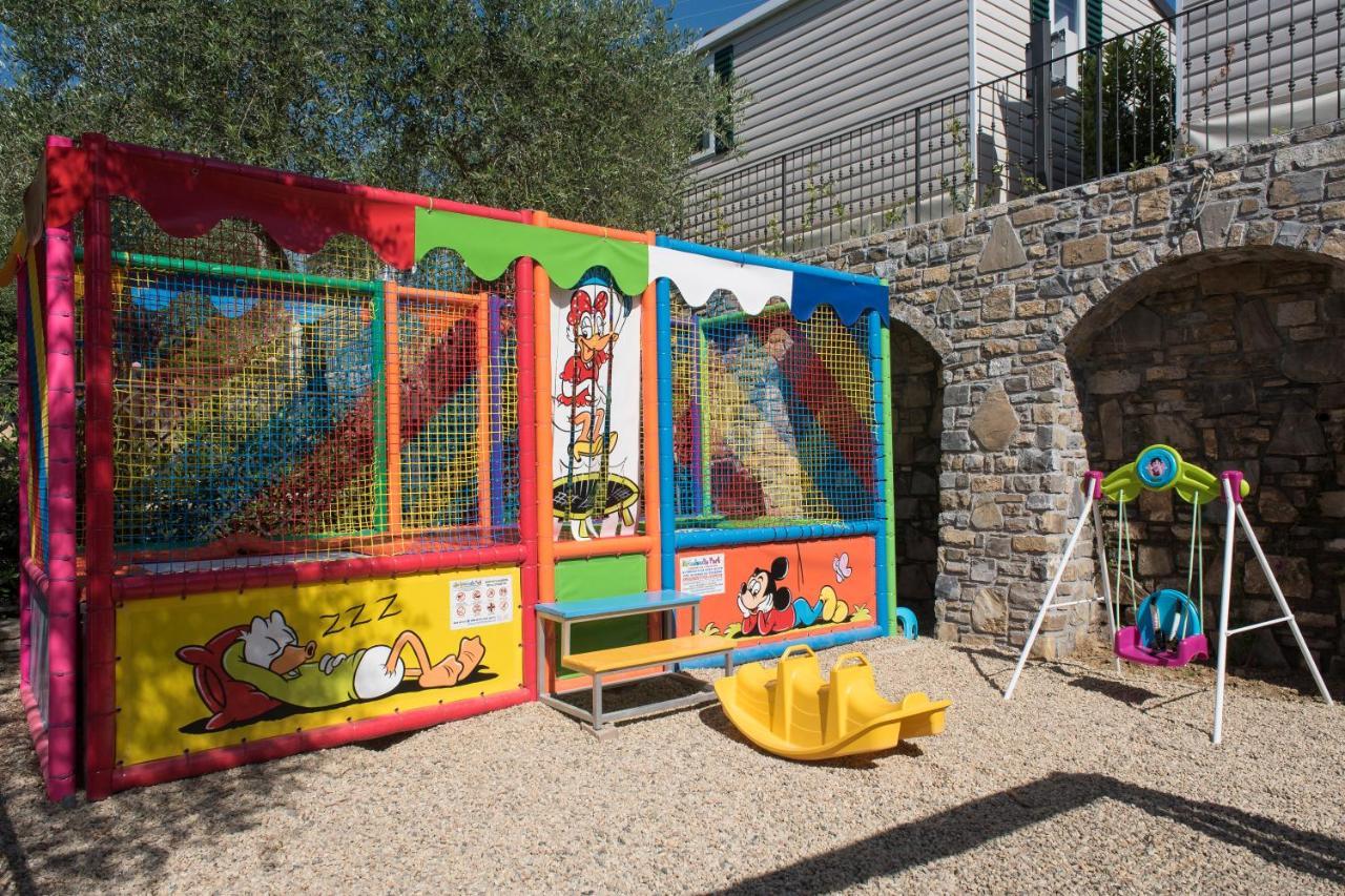 Camping Edy Diano Marina Bagian luar foto