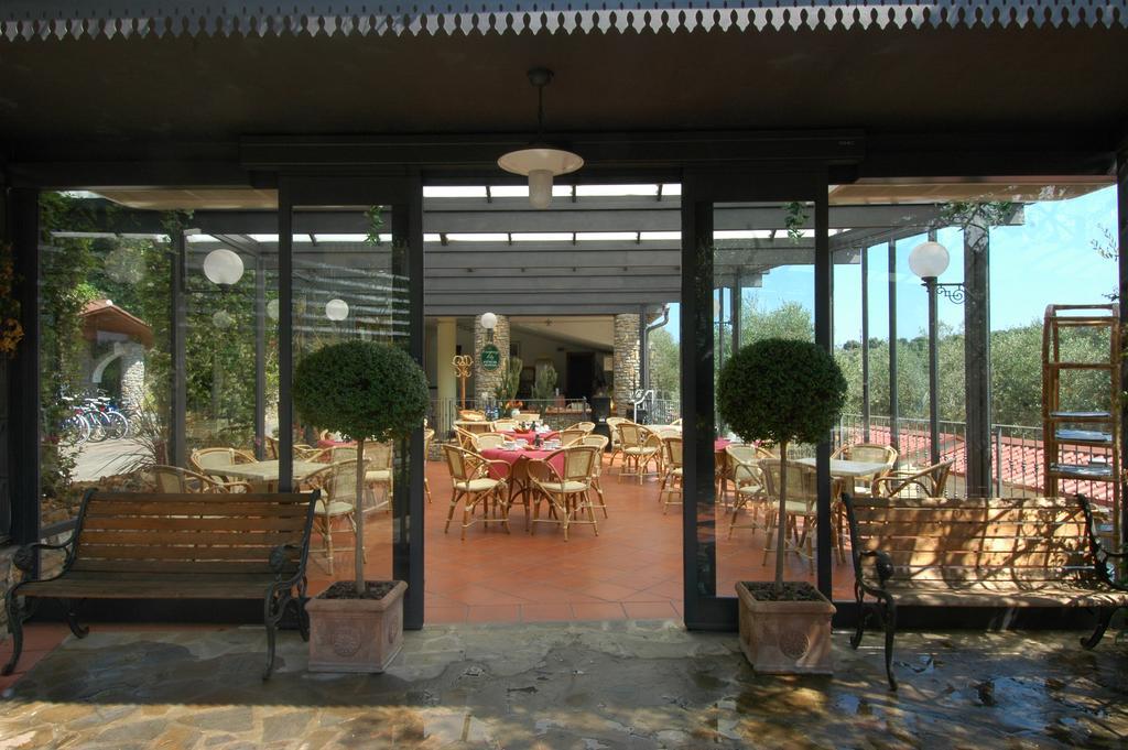 Camping Edy Diano Marina Bagian luar foto